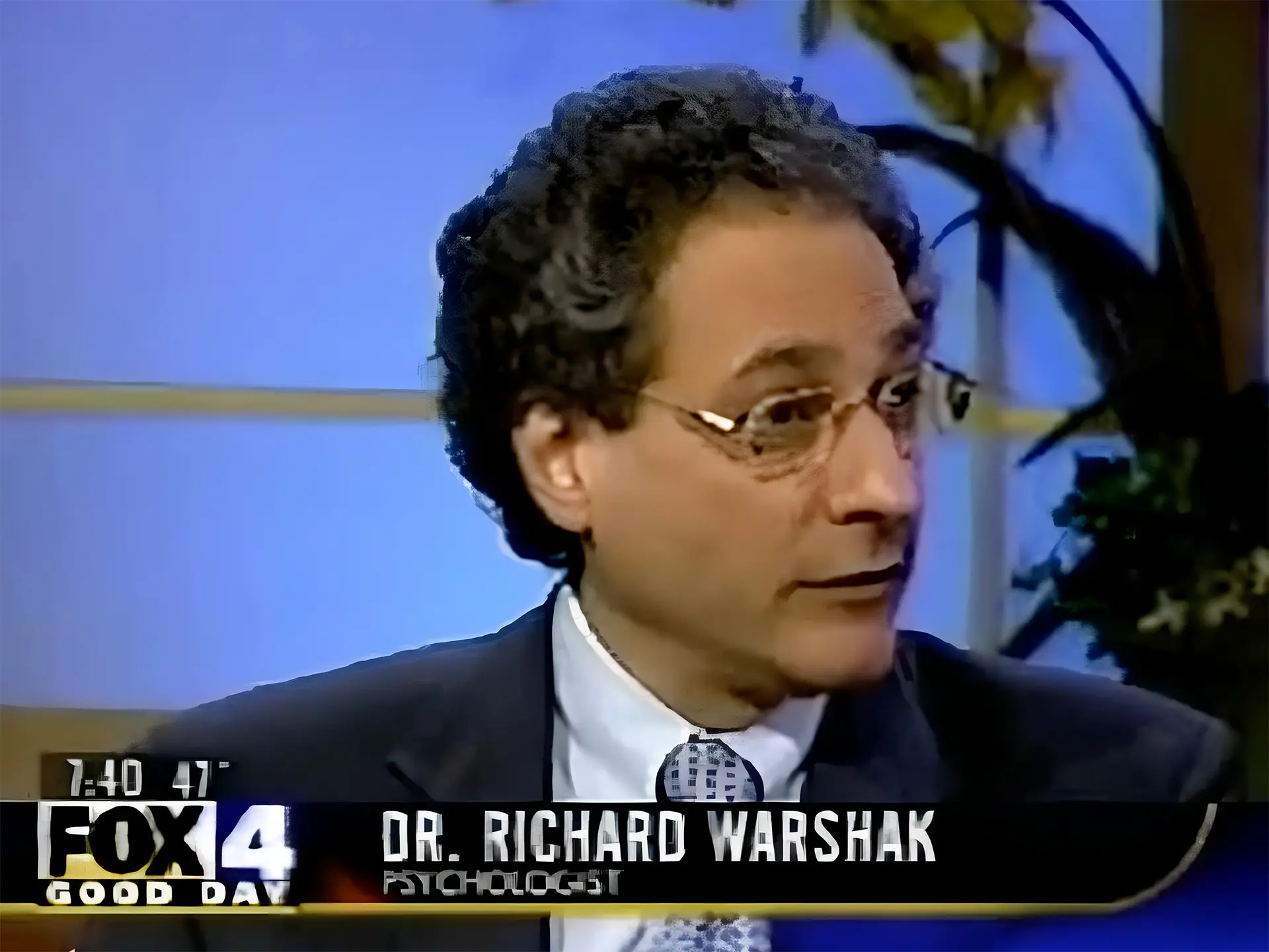 Dr Richard Warshak PhD being interviewed on Fox News 4 Good Day USA
